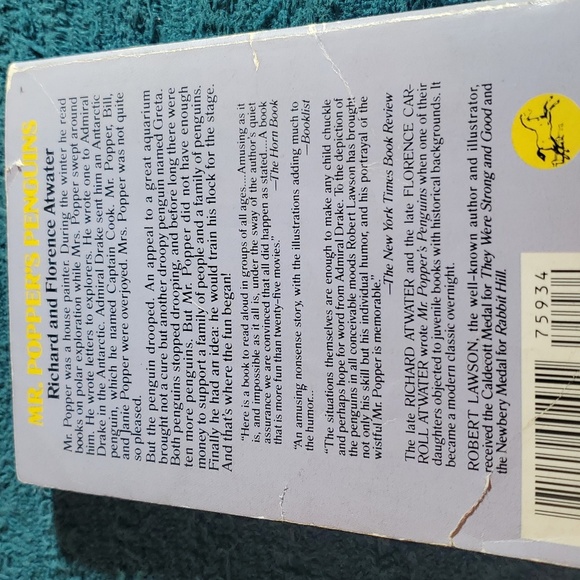 Mr. Poppers penguins - Picture 2 of 4